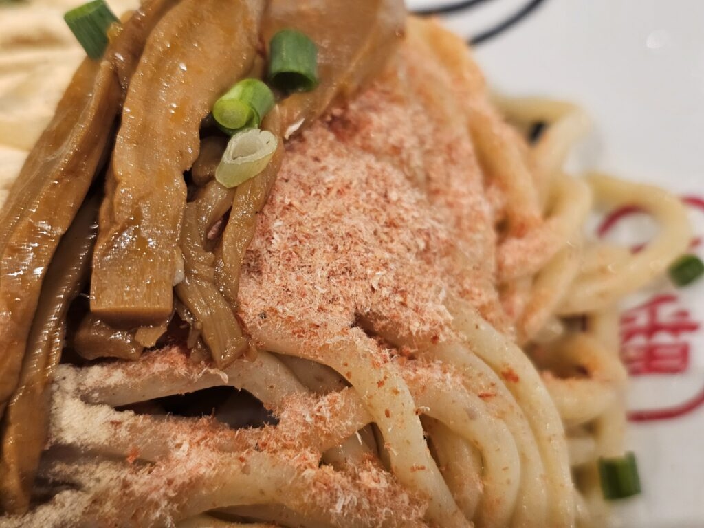 海老つけ麺の海老粉