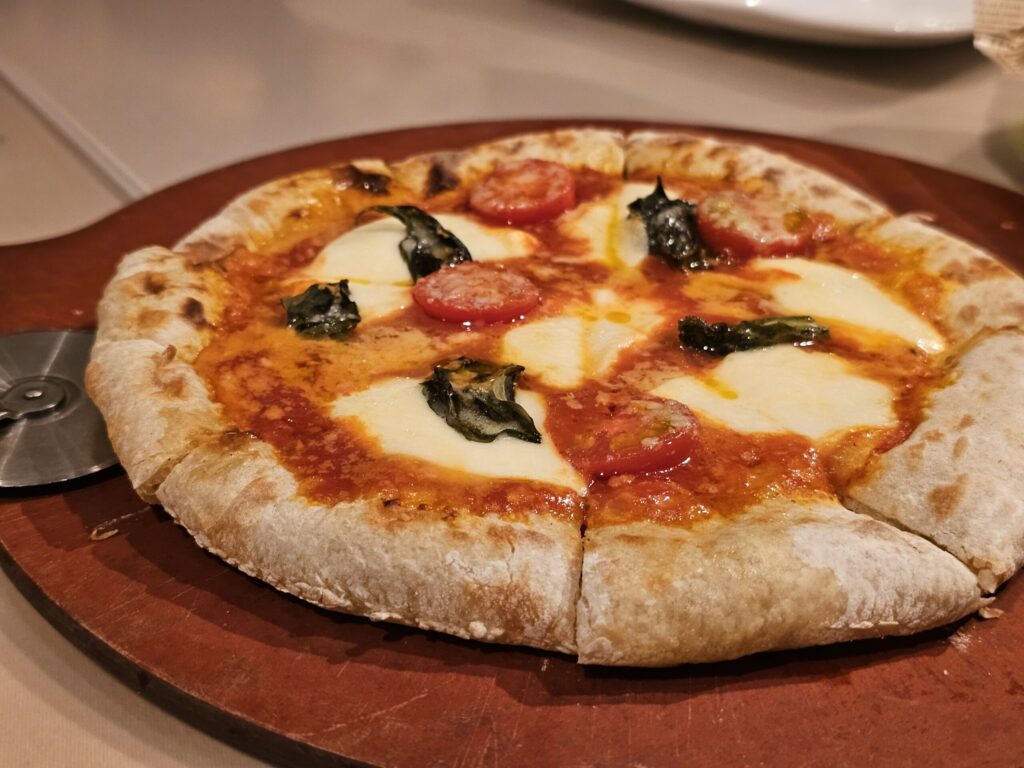 フレッシュモッツアレラのマルゲリータ